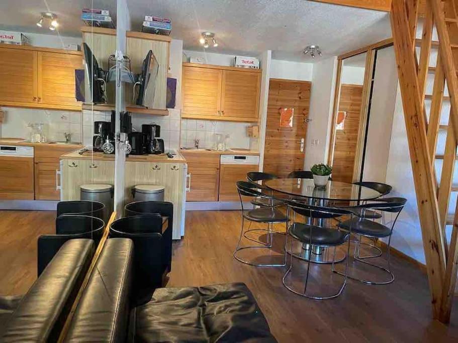 Central 3 Bedroom Chalet With Balcony Val-dʼIsère Buitenkant foto